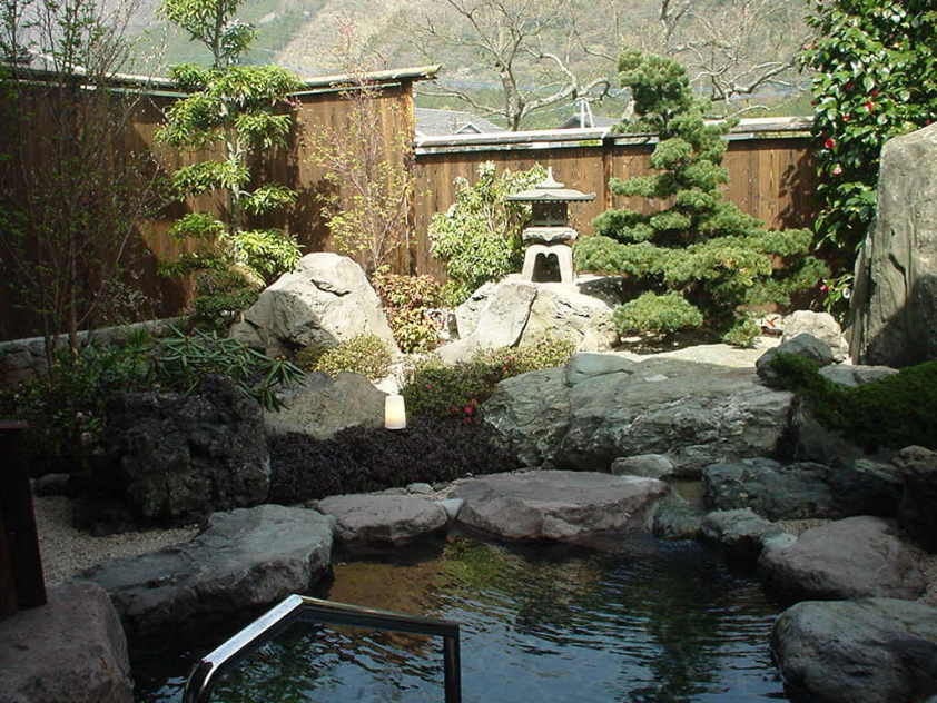 �摜���N���b�N����Ǝ���